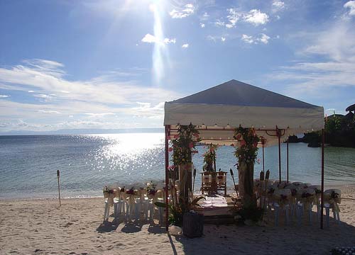 beach wedding